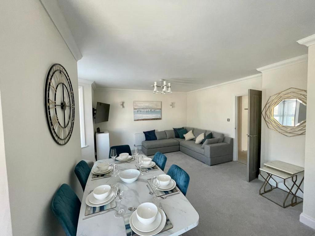 Exquisite Apartment, Stone Throw From The Beach Bournemouth Dış mekan fotoğraf