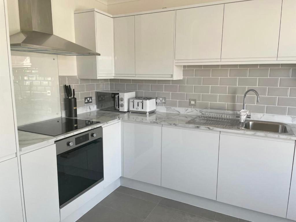 Exquisite Apartment, Stone Throw From The Beach Bournemouth Dış mekan fotoğraf